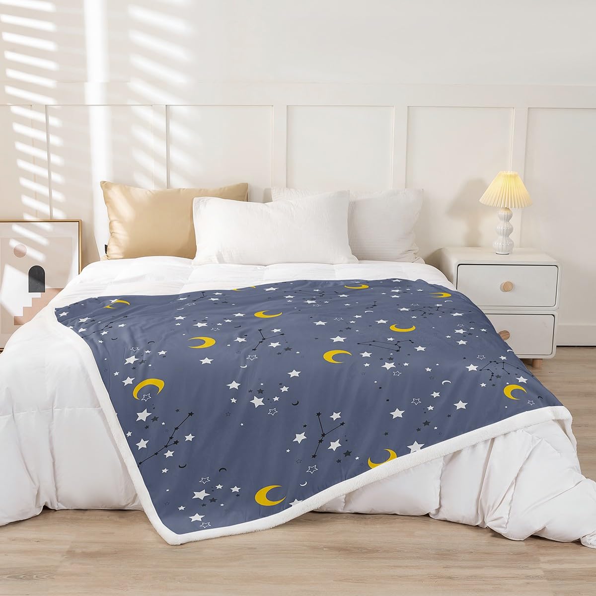 Erosebridal Moon & Stars Throw Blanket Boys Girls Galaxy Twin Size Blanket for Kids Toddler Teen, Dreamy Moon Stars Fleece Blanket Constellation Space Illustration Sherpa Blanket for Sofa Couch