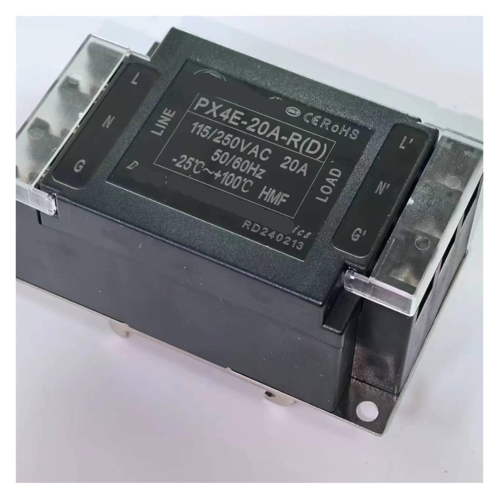 Filtre d'alimentation PX4E-20A-R(D) sur carte de moulage plastique et bornier