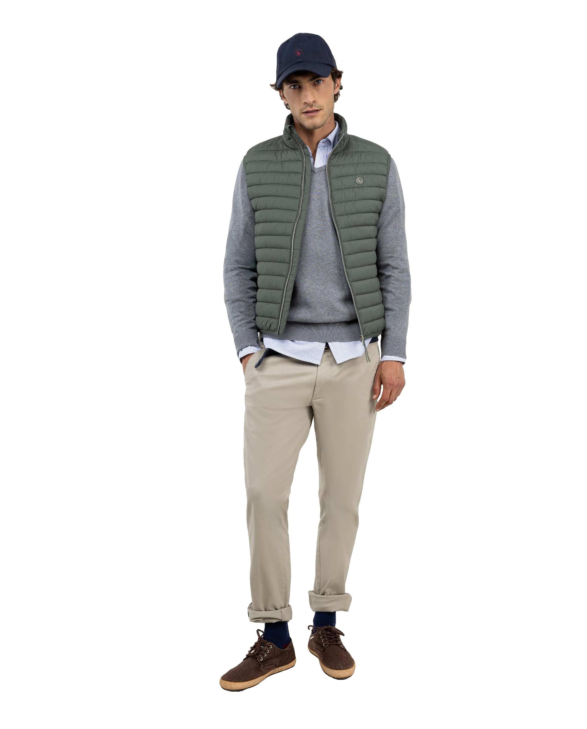 Chaleco verde acolchado El Ganso con acabados premium de moda 8