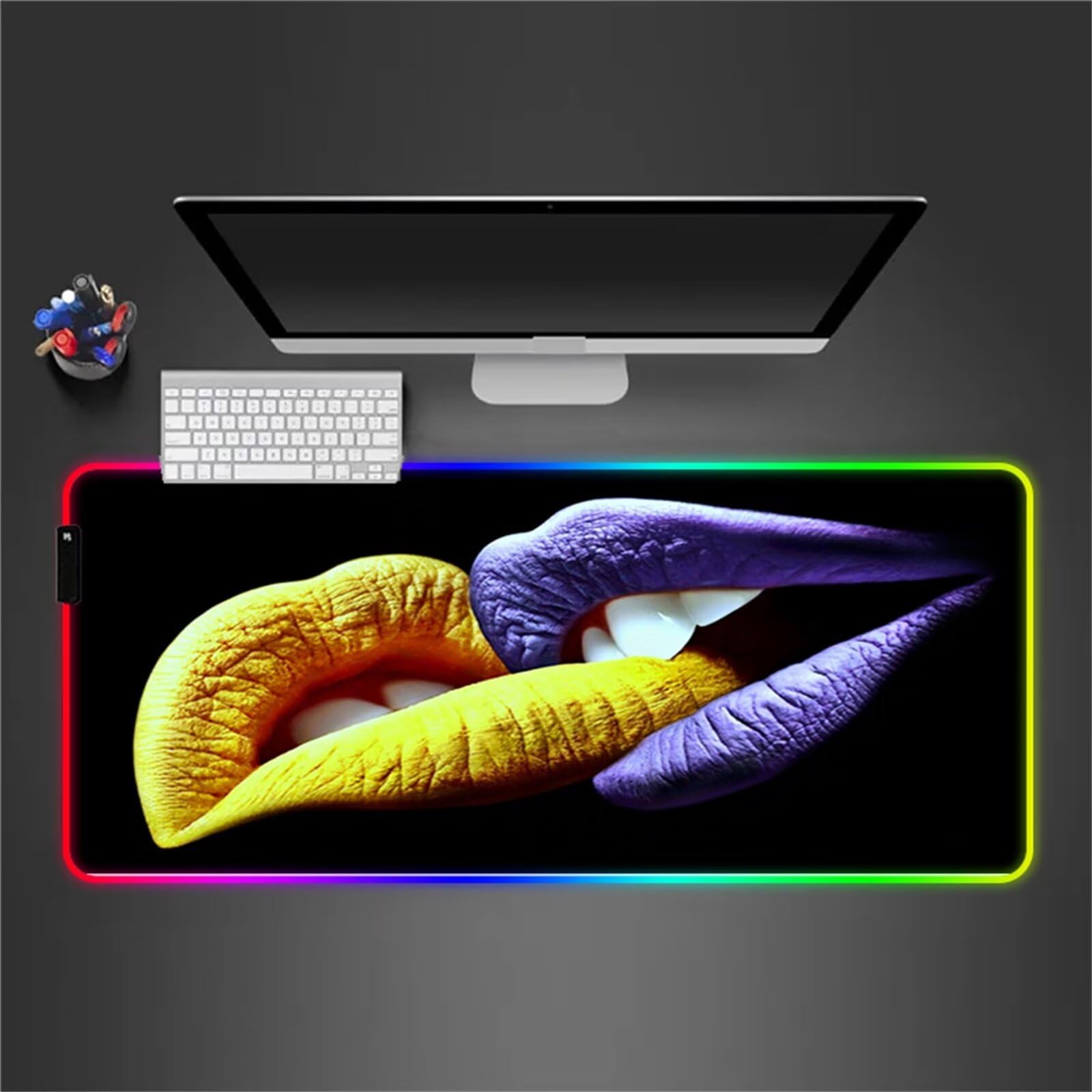 Tapis de Souris RGB Lèvres XXL Grand 900x400x4mm 7 Couleurs 14 Modes D'éclairage Tapis de Souris de Jeu LED avec Base en Caoutchouc Antidérapant pour Clavier PC