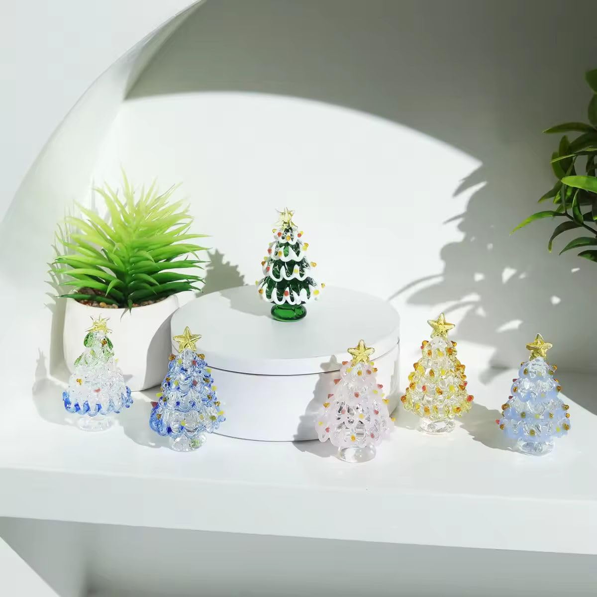 Mini Color Crystal Tree Figurine – Handmade Blown Glass Christmas Tree Ornament, Collectible Tabletop Festival Decor
