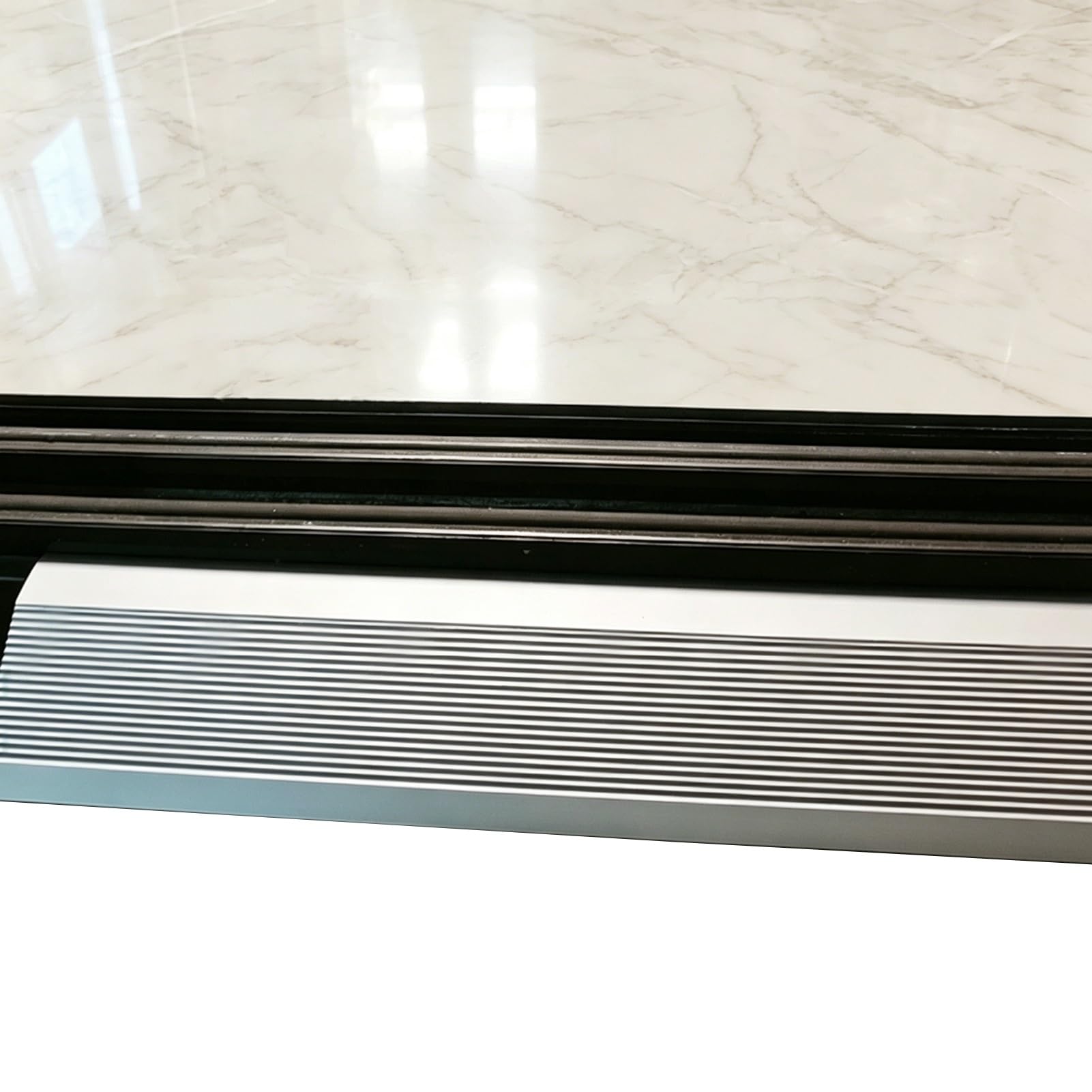 Profilé de transition aluminium 150cm pour gommer les seuils de porte