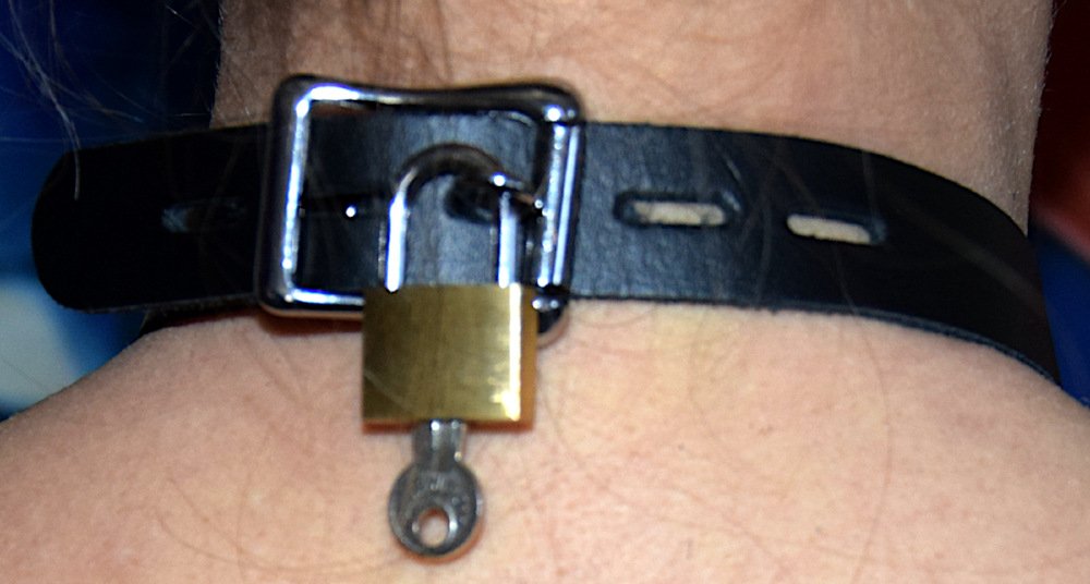 Handgefertigtes Bondage Set BDSM Halsband aus Leder + integrierte Führkette Hundeleine Sklavenhalsband für Sexspiele