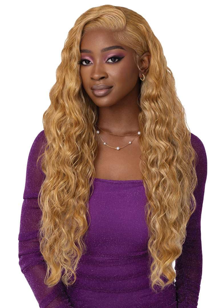 Amazon.com : Outre Lace Front Wig - Perfect Hair Line 13X4 - Swoop