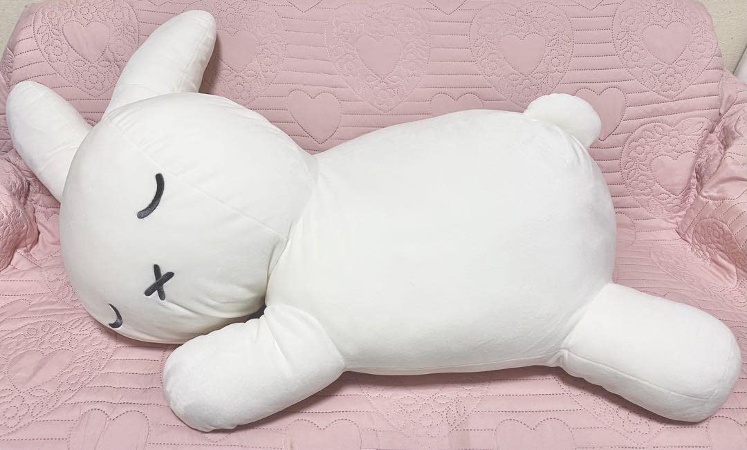 Amazon.co.jp: ブルーナうさぎ すやすやフレンド 超特大 : おもちゃ 