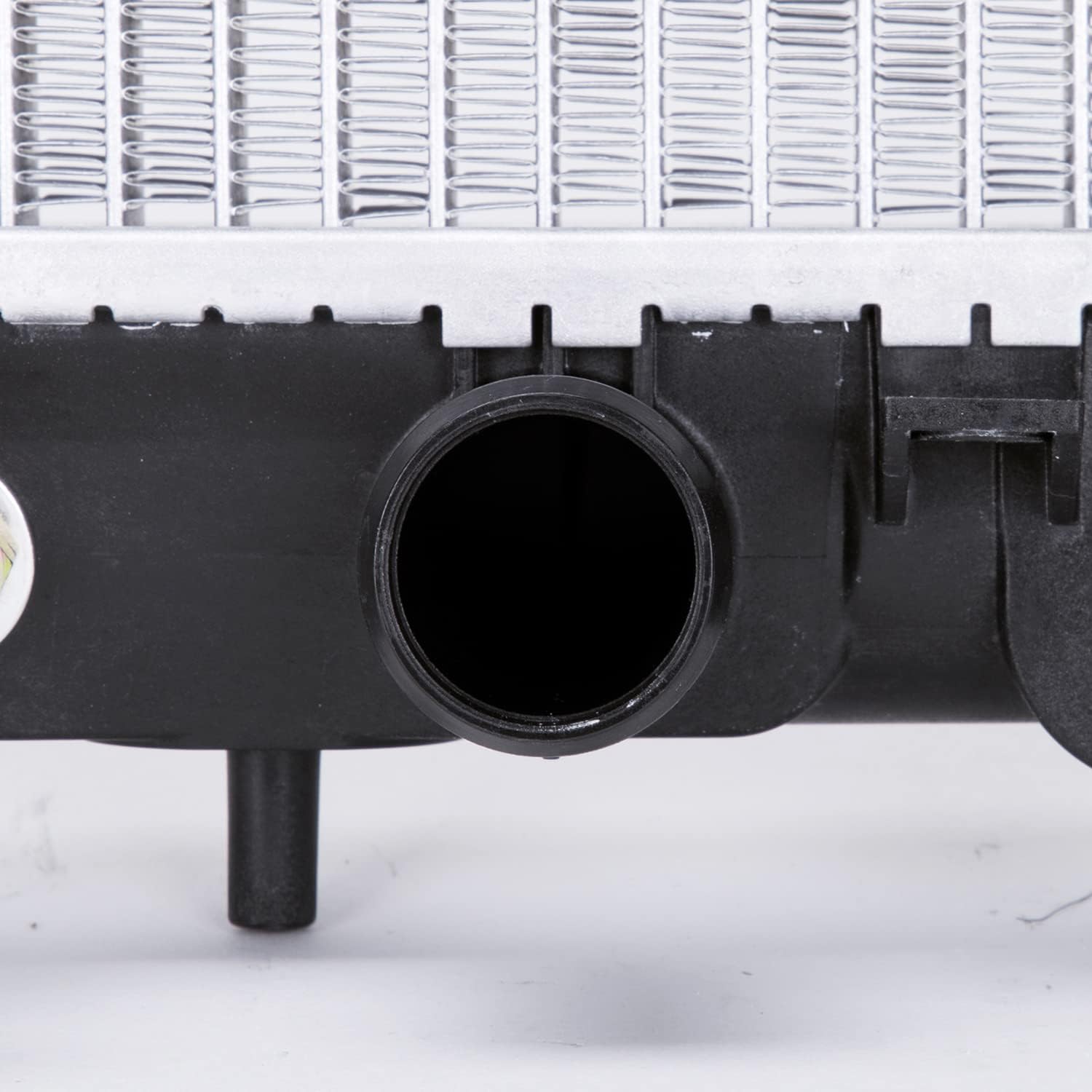 TYC 2215 Radiator Compatible with 1998-2004 Nissan Frontier
