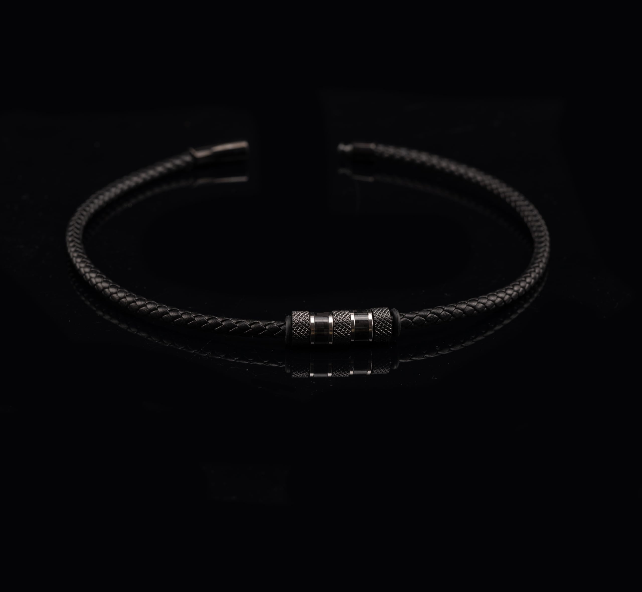Herren-Kette aus Edelstahl mit Bead-Anhänger, geflochtene Lederkette