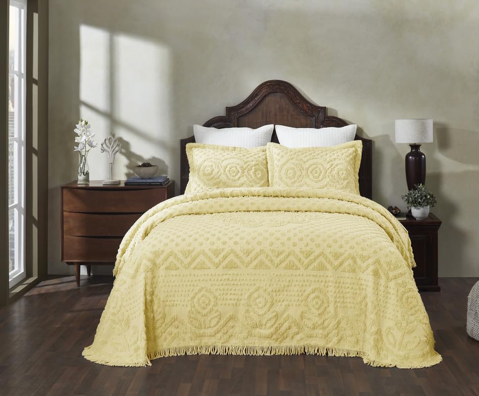 Heirloom Chenille Bedspread Set 100% Cotton Medallion Design Lightweight Luxury Bedding Coverlet White 3-Piece 96" x 110" Bedspread 2 Standard Sham 21" x 27" Full/Double Size