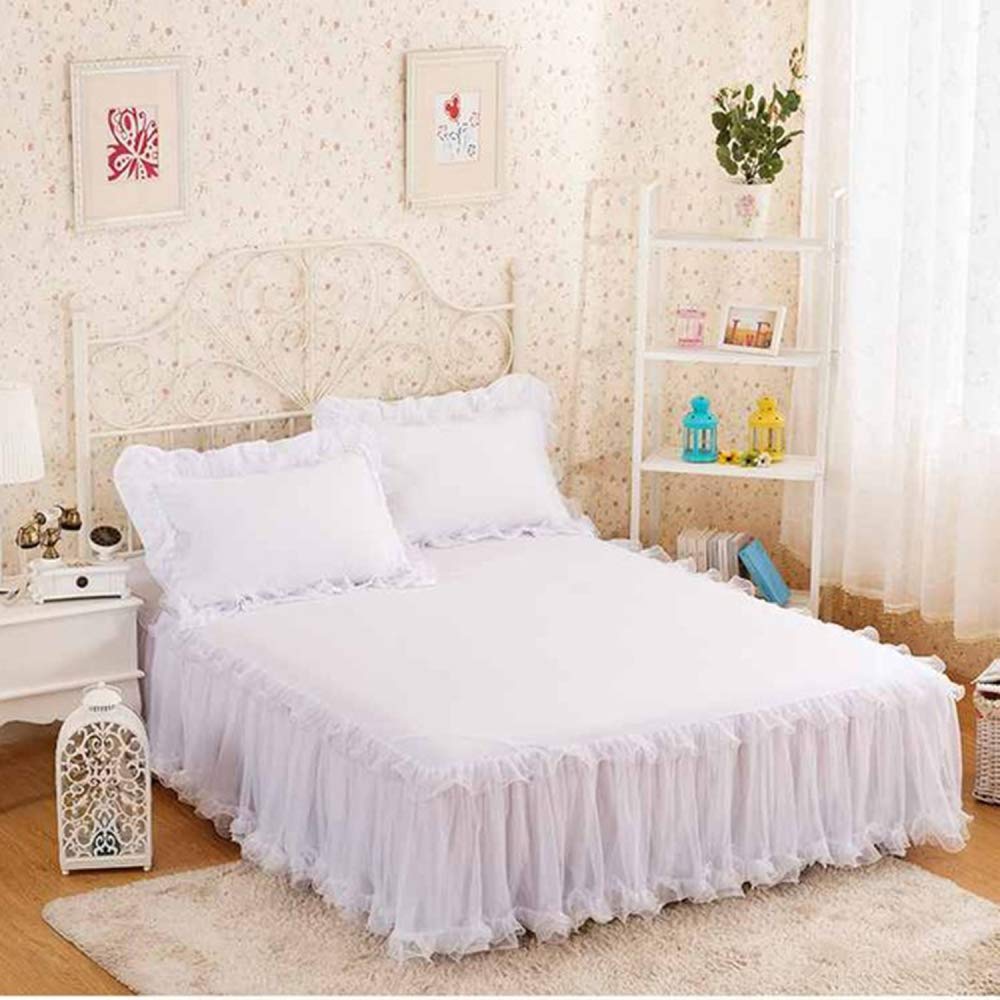 Couvre-lit dentelle blanc et jupe de lit romantique 150x200 pour une chambre style cottage