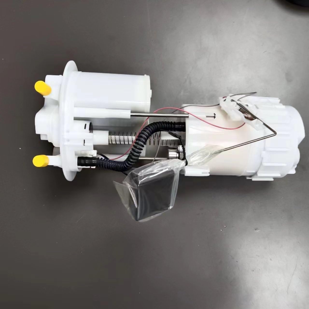 FUEL PUMP 77020-0H030 AUTO-GETHER