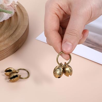 Styquenzer Copper Bell for Dog Collar, 4 PCS Brass Dog Bells Extra Loud Collar Bell for Pet Tracking Anti Lost Training Pets Pendant Accessories Anti Theft Bells for Little Dogs & Cats