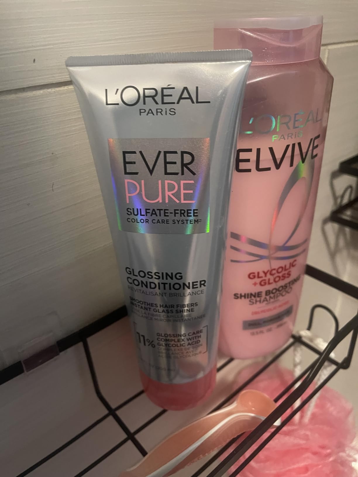 L'Oreal Paris Glossing Sulfate Free Conditioner with Glycolic Acid, Hair Care for Lasting Shine and Smoothness for Dull, Dry Hair, EverPure, 6.8 Fl Oz