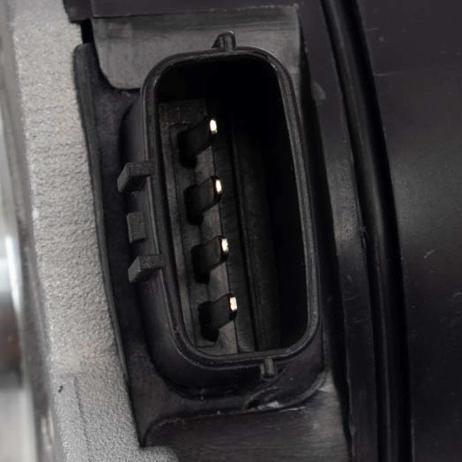 TRQ Distributor Compatible with 1993-1997 Nissan Altima