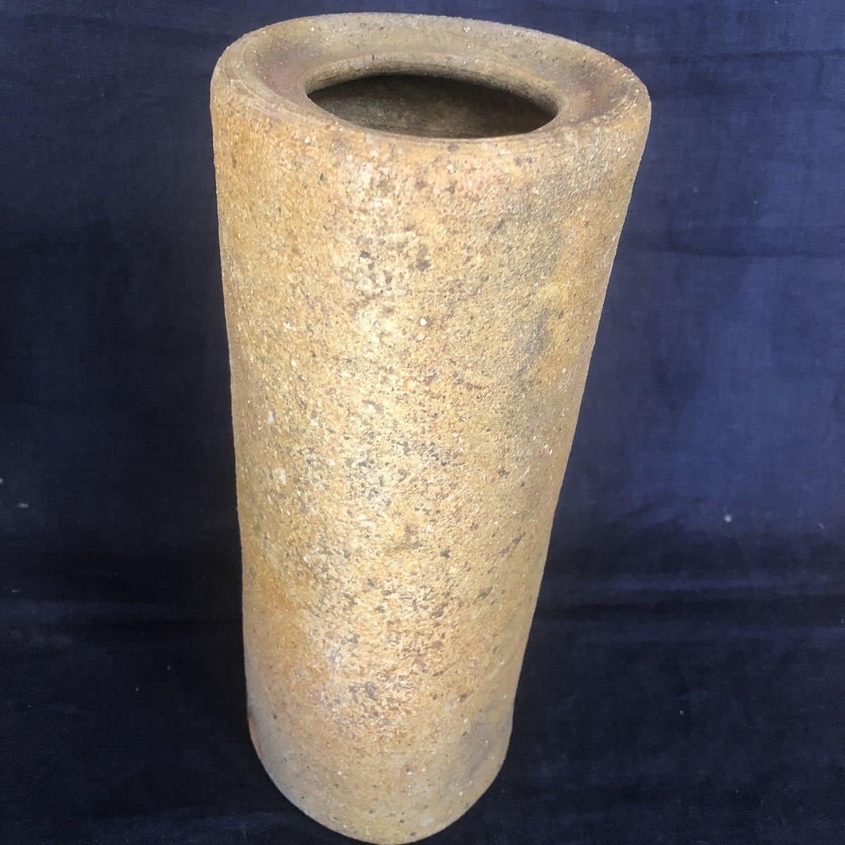 焼締肩衝筒形壺 チャンバ焼ベトナム 占城 無釉 17世紀前後 花生 花池