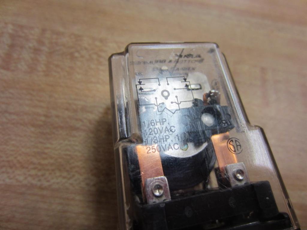 TE CONNECTIVITY/POTTER & BRUMFIELD KRPA-11DG-24 Power Relay, DPDT, 24VDC, 10A, Plug in