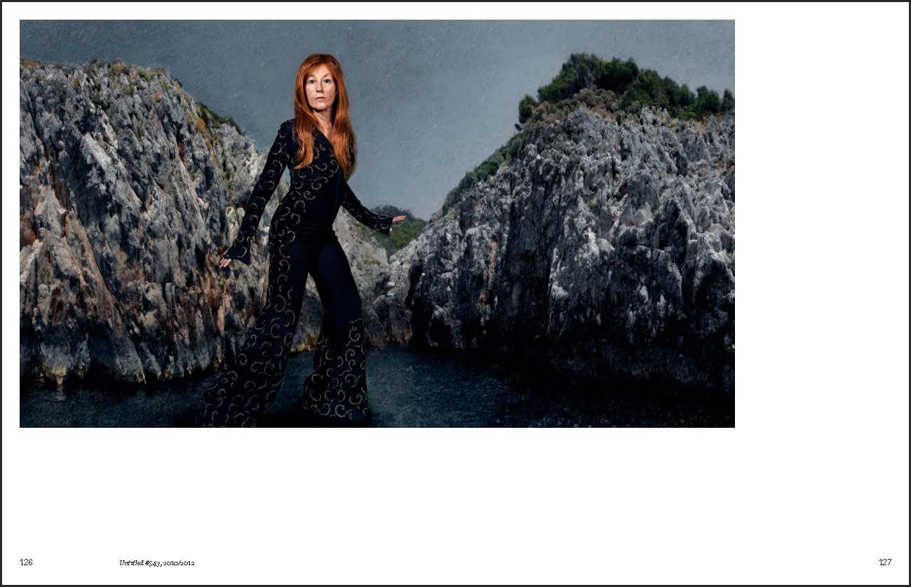 CINDY SHERMAN: Anti-Fashion (ART / PHOTOGRAPHY)