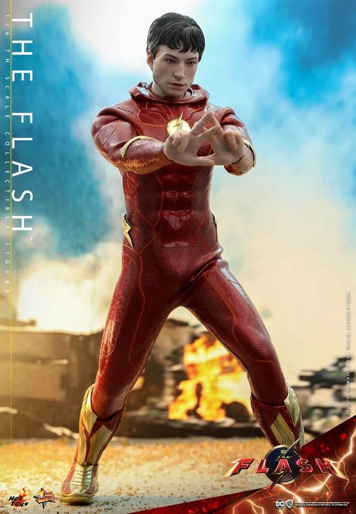 DC THE FLASH フィギュア Hot toys Amazon.com: Hot Toys DC The Flash (2023) The Flash 1/6 Scale 12