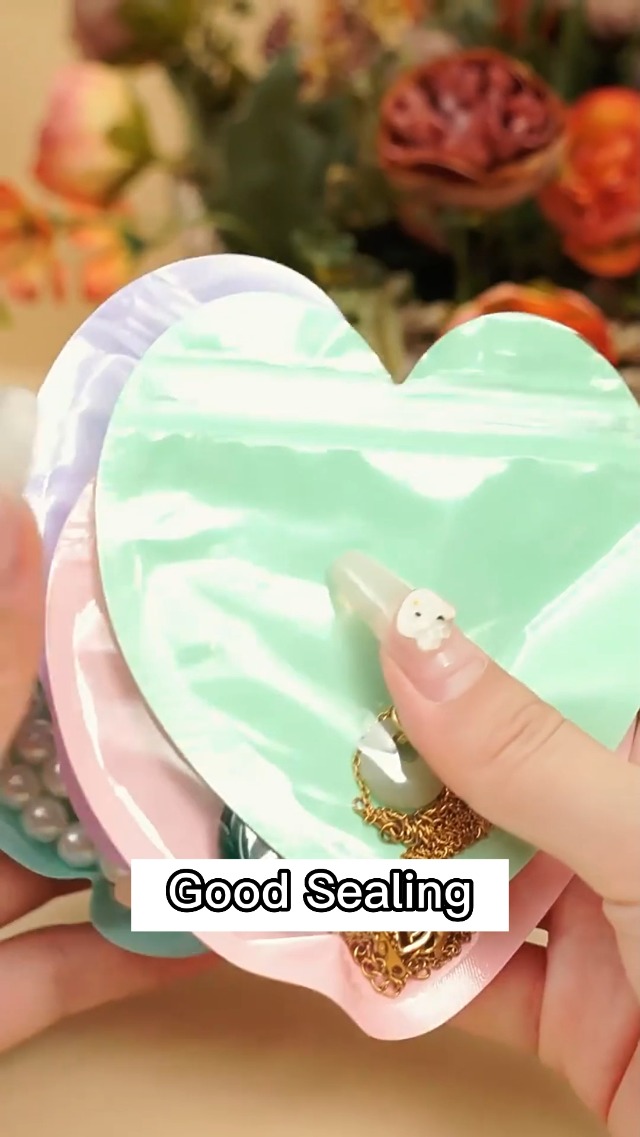 Amazon.com: 100PCS Pink Heart-Shaped Mylar Bags, 4