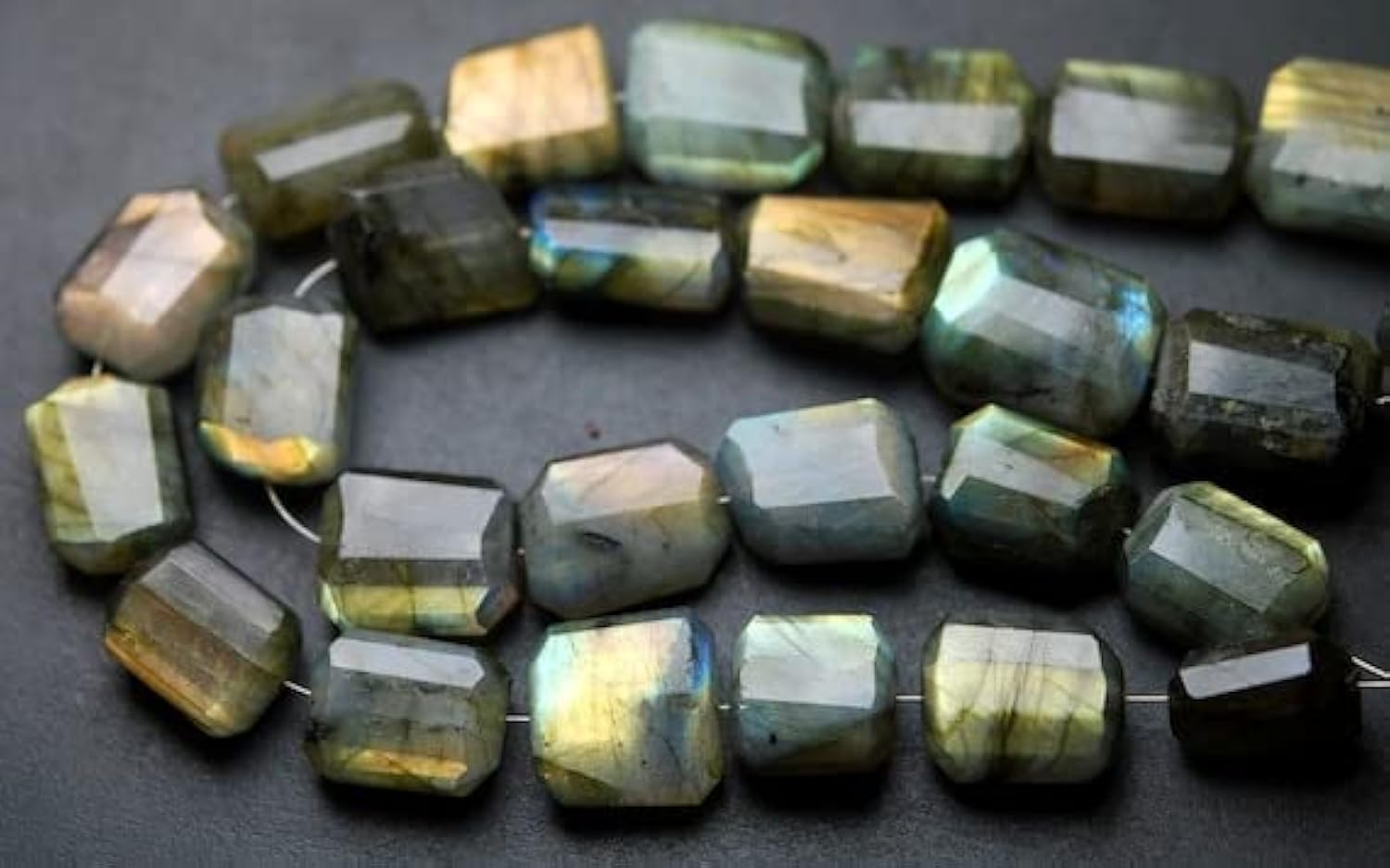 Labradorite jaune en fil de perles de 14 pouces pour offrir un cadeau artisanal unique