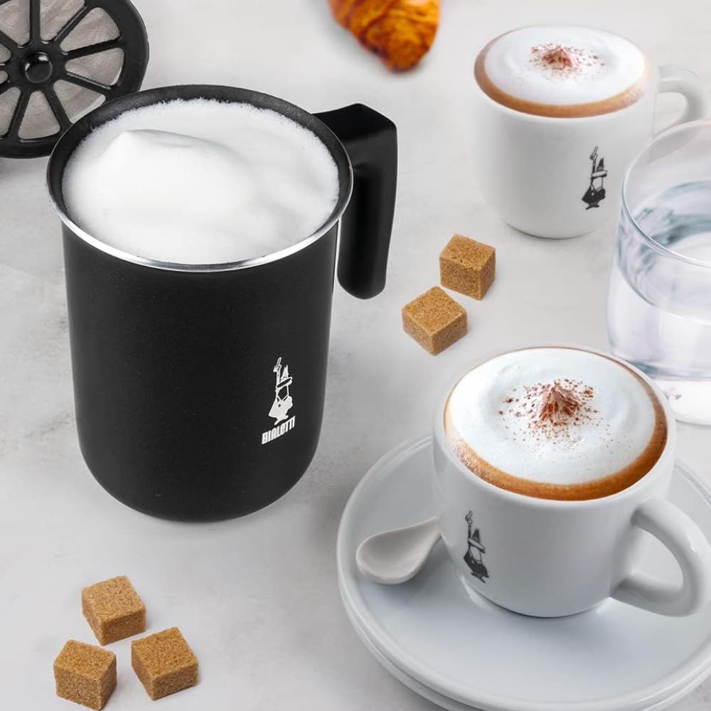 Bialetti Tutto Crema, Perfect Cream, No apto para cocinas de inducción, Apto para lavavajillas, Aluminio antiadherente, 3 Tazas (160ml)