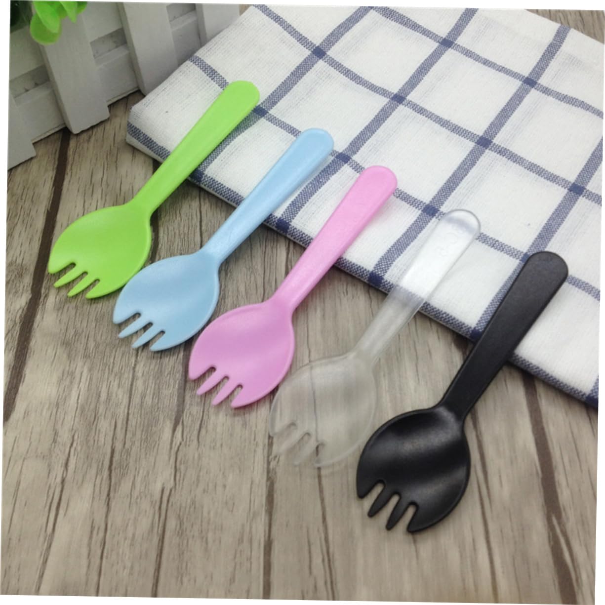 FOMIYES 100pcs Plastic Sporks Spoons 2-in-1 Fork Spoon Non-stick Tasteless for Cake Ice Salad Fruit Dessert