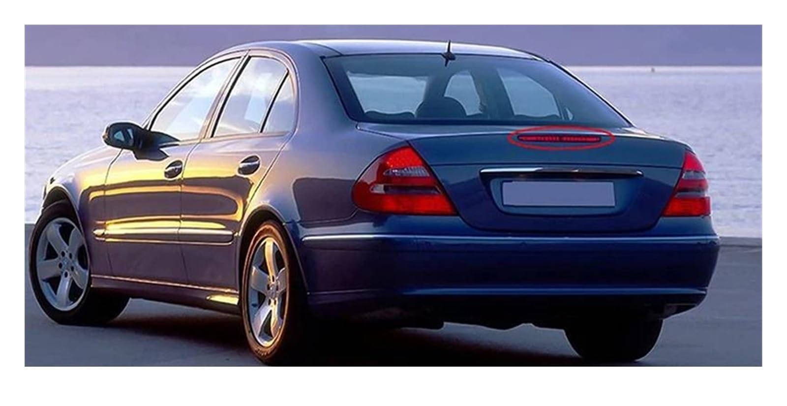 ベンツ Eクラス W211 ハイマウントストップランプ LED : E240