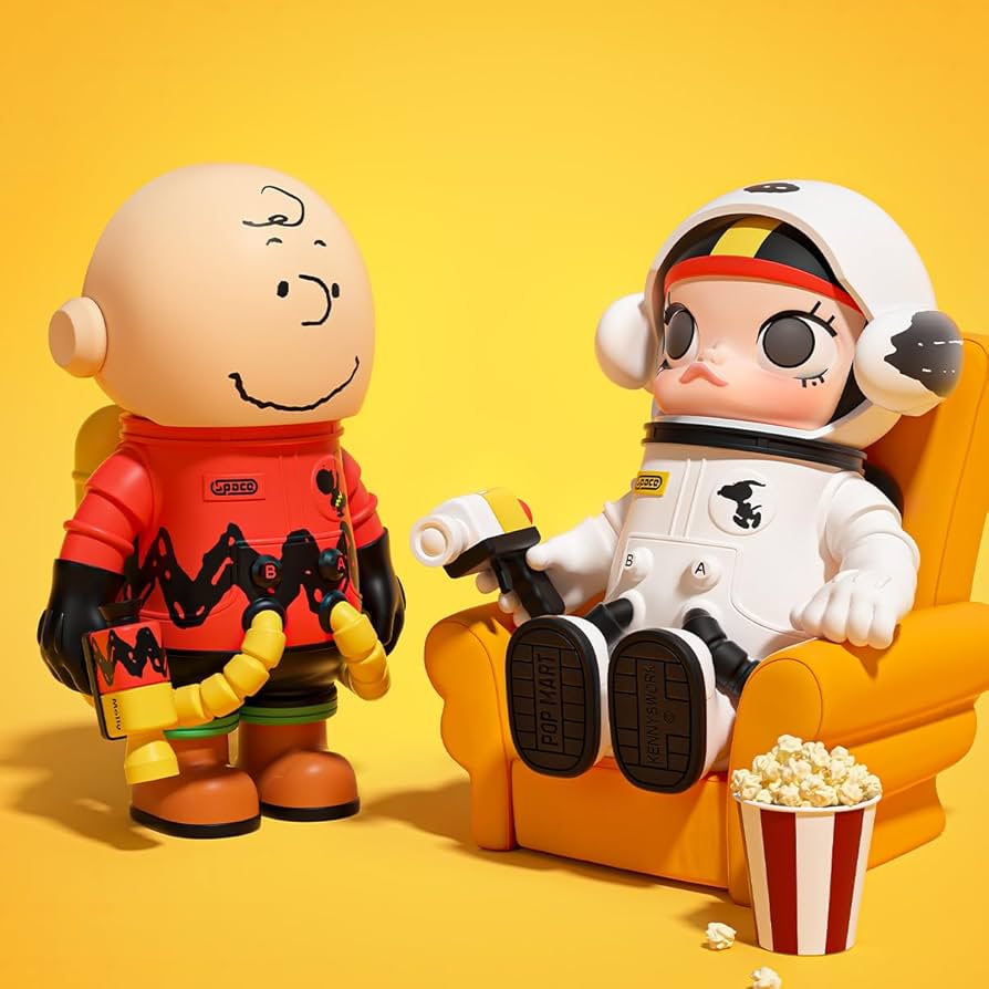 Amazon.co.jp: POP MART MEGA SPACE MOLLY 100% Charlie Brown