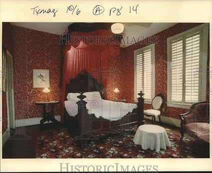 1991 Press Photo The Red Room At La Borde House Hotel In Rio Grande City Tx Amazon Co Uk Home Kitchen
