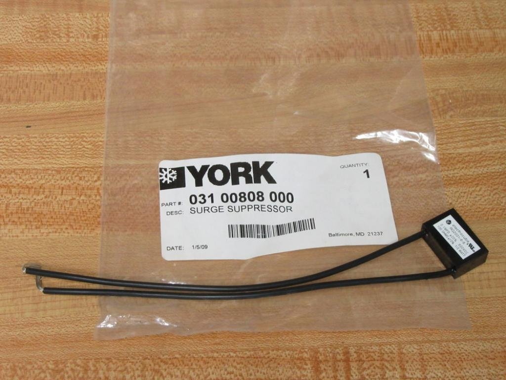 YORK 031-00808-000 0.1 MFD, 600 VDC, 100 OHMS, 20 Percent, 1/2W, Surge Suppressor
