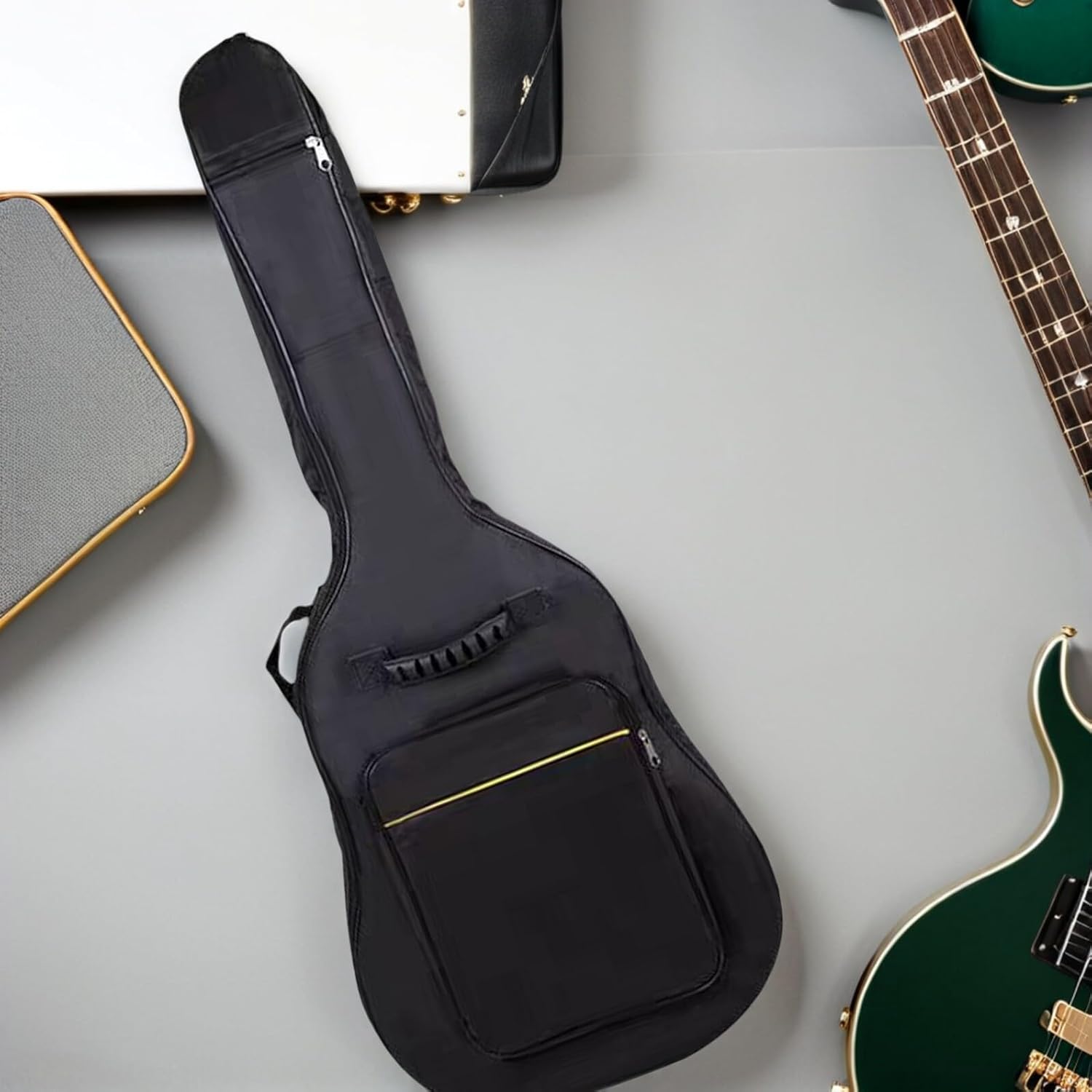 Thickened Acoustic Guitar Bag with Padding Dual Shoulder Straps and Handle Carrying Case for Classical and Electric Guitars Dust-resistant Backpack for Travel and Outdoor Use