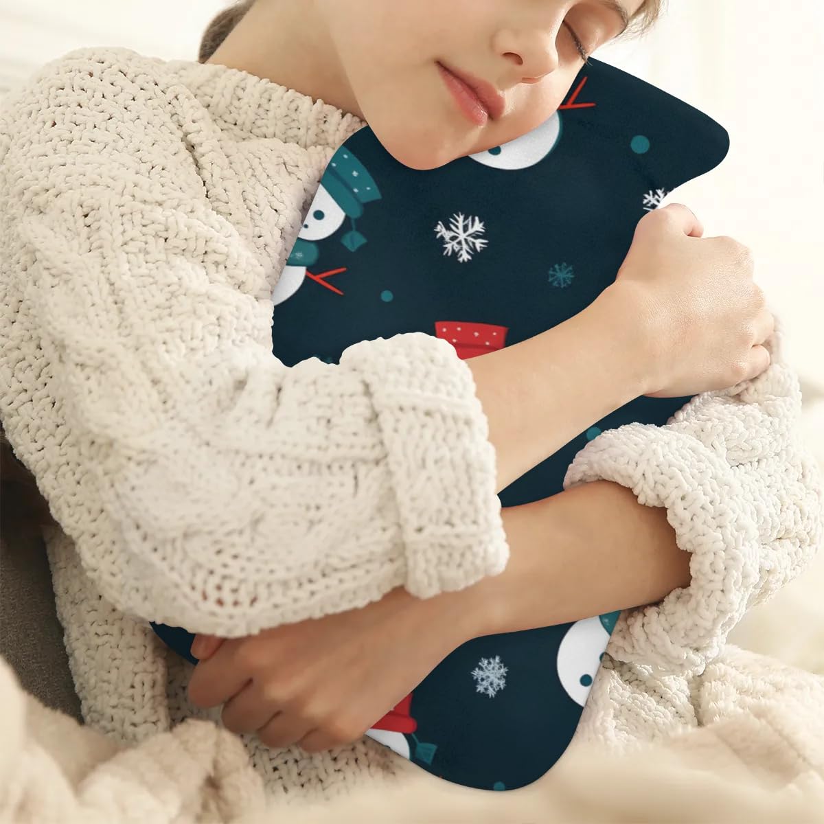 Hot Water Bottle with Soft Cover,2L Christmas Snowman Hot Water Bag for Hot and Cold Compress, Hand Feet Warmer, Oil Painting Snowman Rubber Hot or Cold Water Bottle Halloween Christmas Decorations