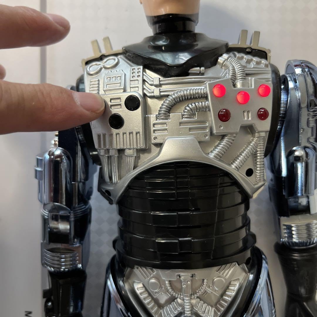 トイアイランド製　スーパークラシック　ロボコップ Amazon.co.jp: ロボコップ トイランド製 スーパークラシックシリーズ