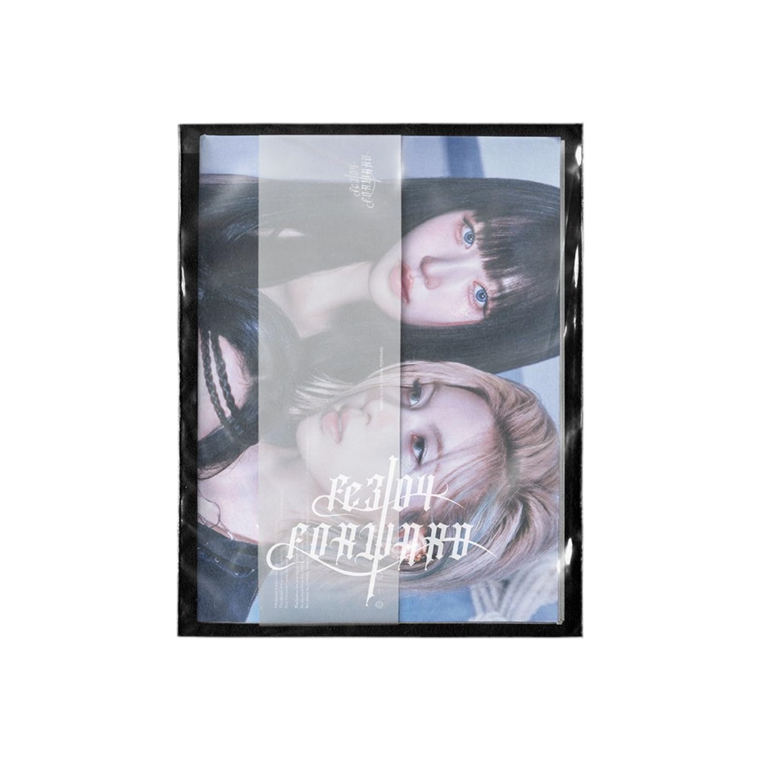 Amazon.com: NMIXX - Fe3O4: FORWARD Album (GO Ver) + P.O.B Poster +