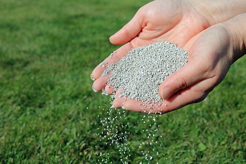 25KG TerraDomi Universal Frhjahrsdnger fr ca. 1000m fr Profis mit  Langzeitwirkung Rasendnger Blhpflanzen Herbstdnger fr alle Pflanzen :  Amazon.de: Garten