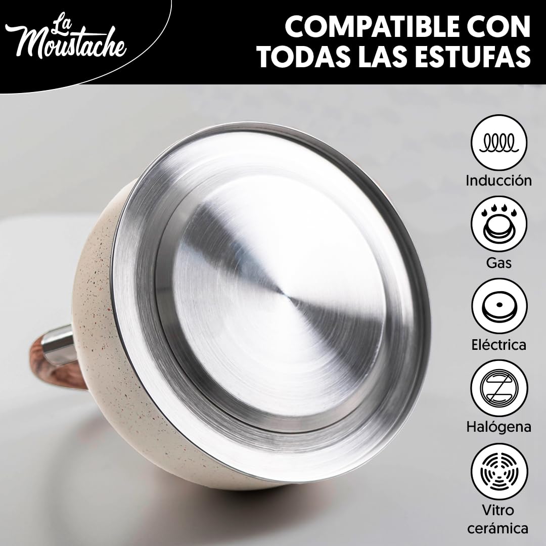 La Moustache - Hervidor de Agua Silbante【2,5L】de Acero Inoxidable para 10 Tazas | sin BPA, Ø23 cm Apto para Inducción, Gas y Vitrocerámica con Asa Ergonómica Antiquemaduras, Diseño Vintage (Beige)