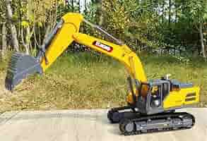 ミニカー 1/30 XCMG XE380DK 新塗装ショベルカー Amazon.com: XCMG XE380DK Excavator red and White 1/30