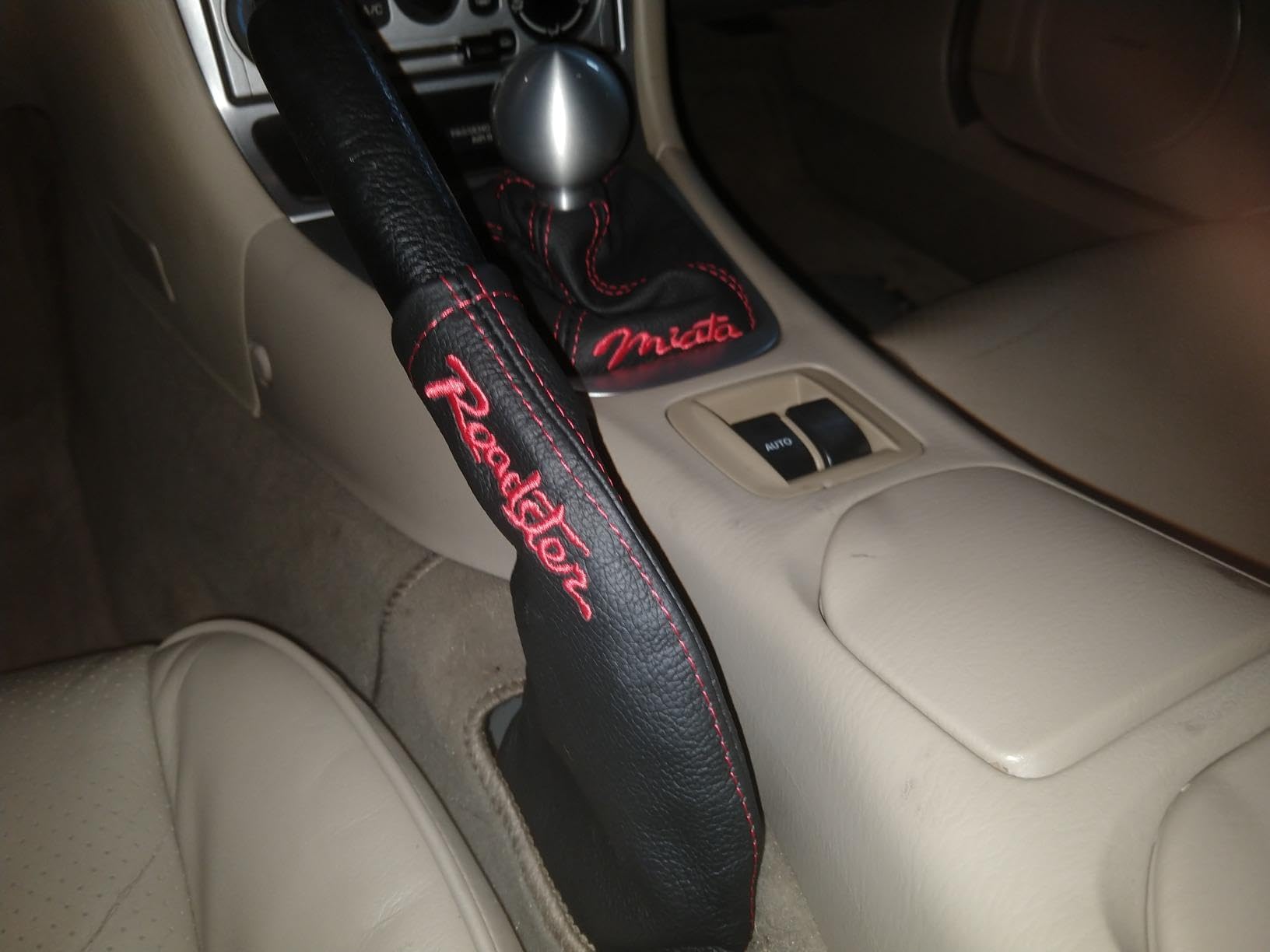 The Tuning-Shop Ltd for Mazda MX-5 MK2 1998-2005 Shift & E Brake Boot Black Genuine Leather RED Miata & Roadster Embroidery