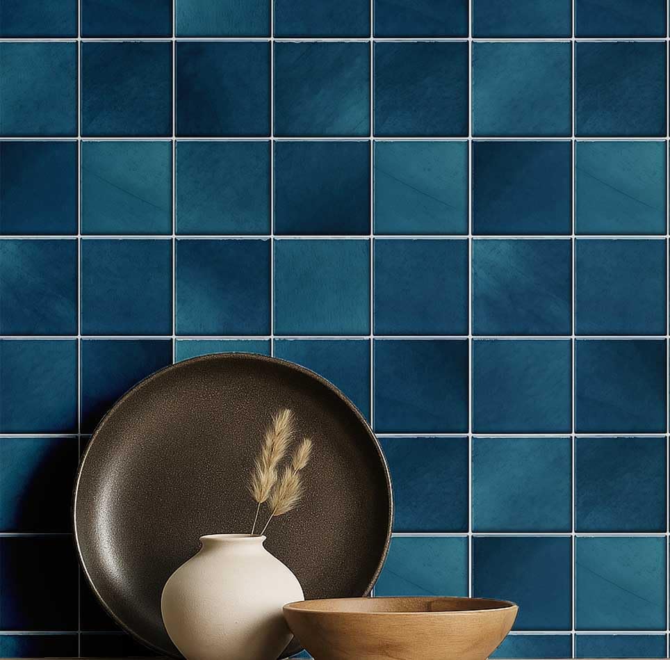 Papier peint mosaïque pour masquer les défauts muraux sans colle