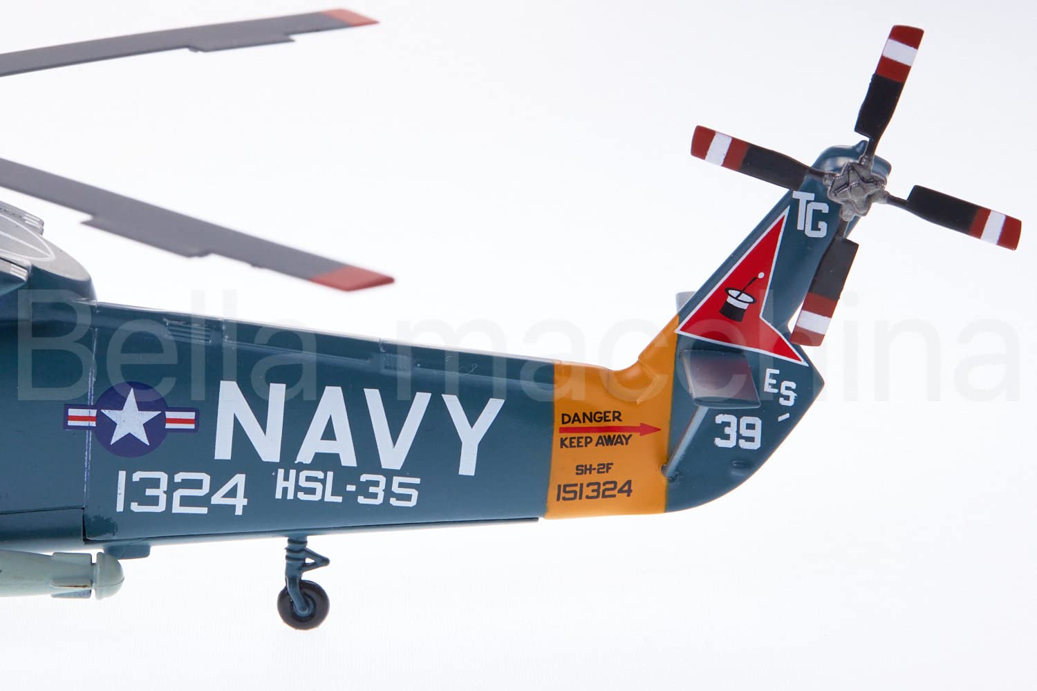 Amazon | アメリカ海軍 ヘリコプター ダイキャスト モデル 1/72 シー