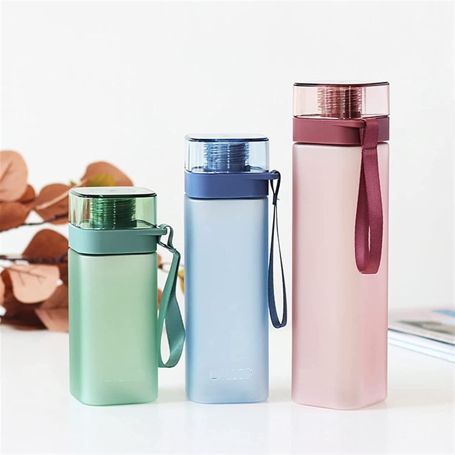 Bouteille d'eau Bouteille d'eau Carrée Portable Bouteille De Sport en Plein Air Bouteilles en Plastique Saines Et Durables sans BPA Bouteille Isotherme Gourde Sport (Blue : Blue, Size : 550ml)