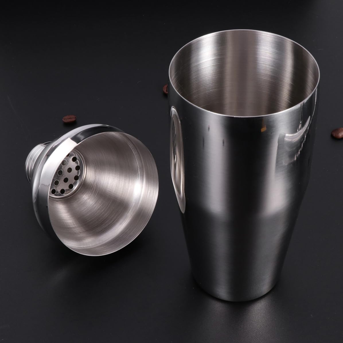 Kit Cocktail Professionnel Shaker à Cocktails 4 Pièces en Acier Inoxydable Doseur et Becs Verseurs, Préparation de Boissons Alcoolisées à Domicile
