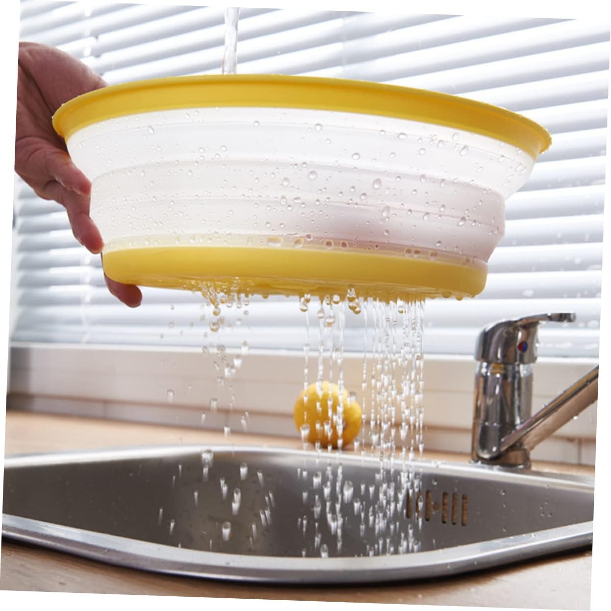 Unomor 2pcs Multi-use Microwave Plate Cover Set Food Preservation and Anti-oil Heating Shield and Dishwasher Safe for Home Use Microwave and Refrigerator Red Yellow