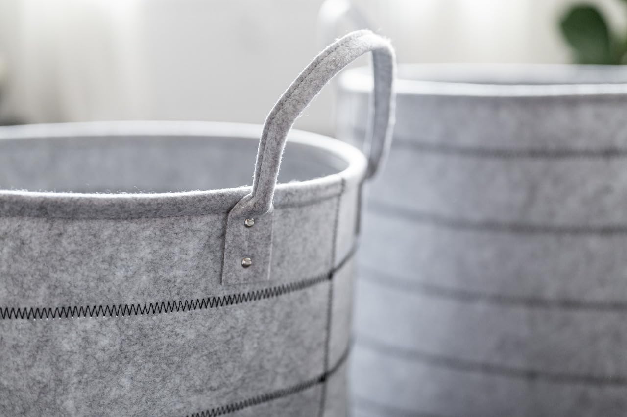 WENKO Nella L storage basket, high-quality felt basket made of 100% low-maintenance polyester in grey with decorative stitching and 2 carrying handles for easy transport, 79 L volume, Ø 48 x 44 cm