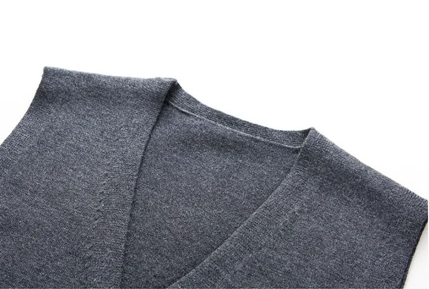 Men's Cardigan Vest Solid Color Sleeveless Warm Knit Sweater Vest Button Down Knitted Sleeveless Sweater2