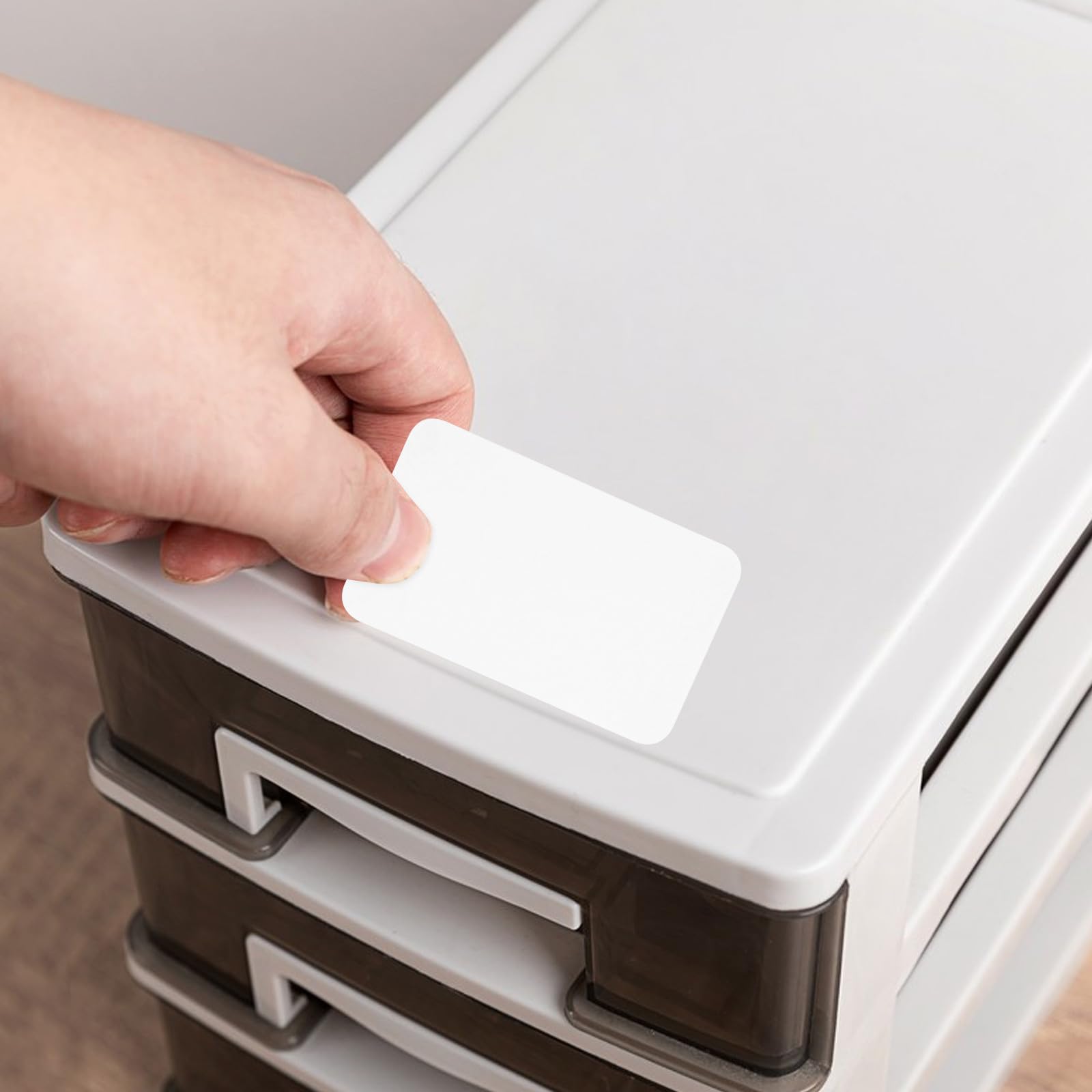 100 Fogli Etichette Adesive A4 in Carta Bianca Adesione Precisa e Forte per Ufficio e Logistica, 21 Etichette per Foglio, per Etichettatura e Spedizioni
