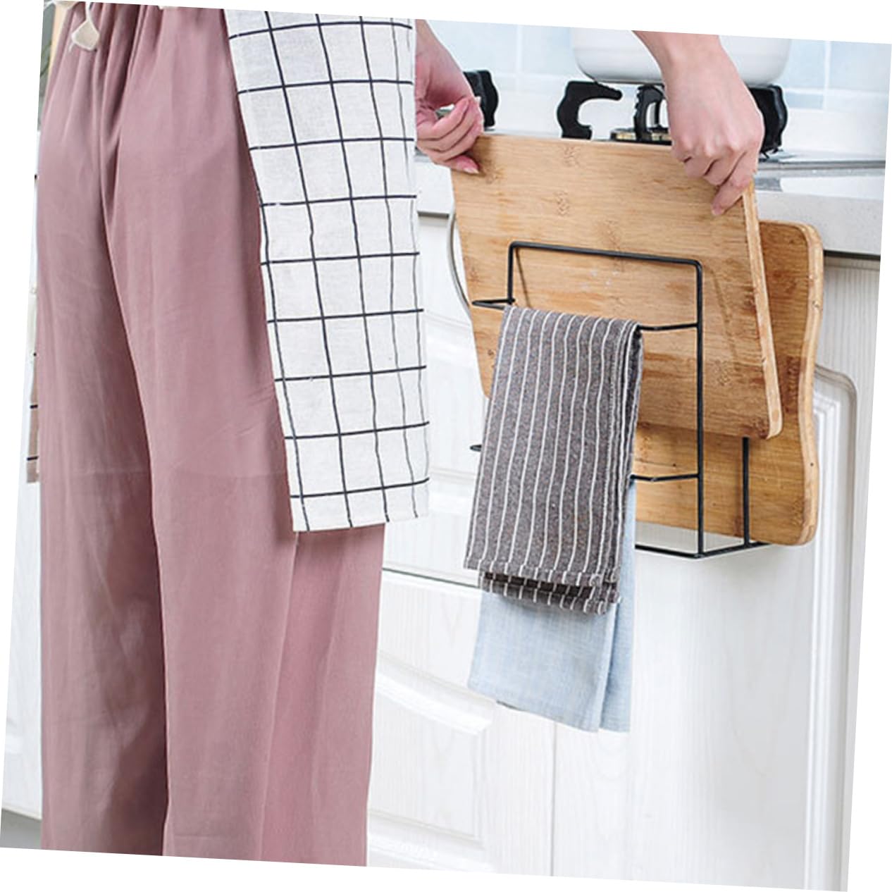 MOLUCKFU Over Cabinet Towel Holder Set 2pcs Door Organizer Bin Cutting Board Storage Kitchen Cabinet Door Organizer Easy Hanging