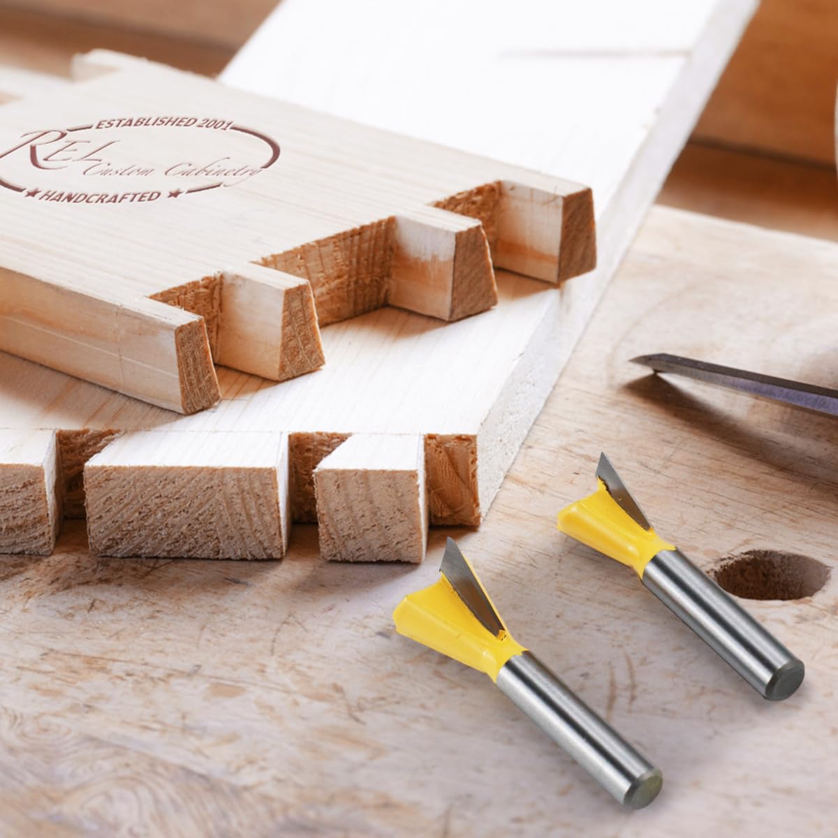 5 Pièces 8mm Fraise à Queue D'aronde Bois, Fraises à Rainurer pour Défonceuse 1/4" 1/2" 3/8" 5/8" 3/4", Fraise a Surfacer en Carbure de Tungstène pour Travaildu Bois Outils de Coupe