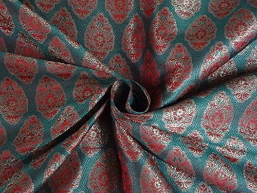 Brocart de soie luxueux vert rouge et or métallique pour haute couture et décoration de prestige
