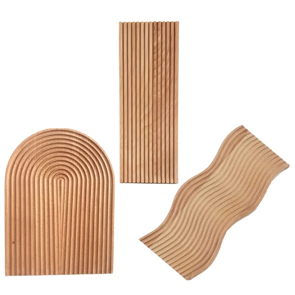 Tagliere per pane ondulato con motivo geometrico creativo
