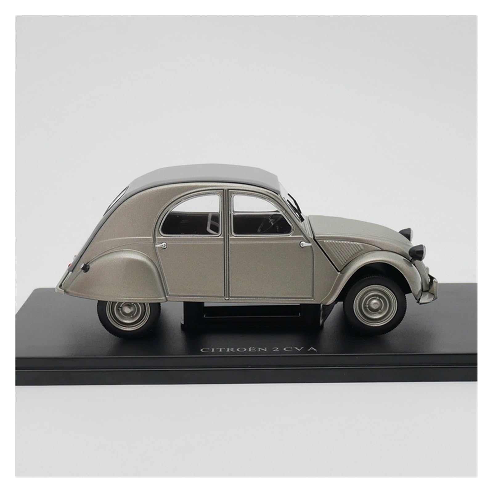 Amazon | ミニカーモデル シトロエン 2CV 1:24 スケール ダイキャスト